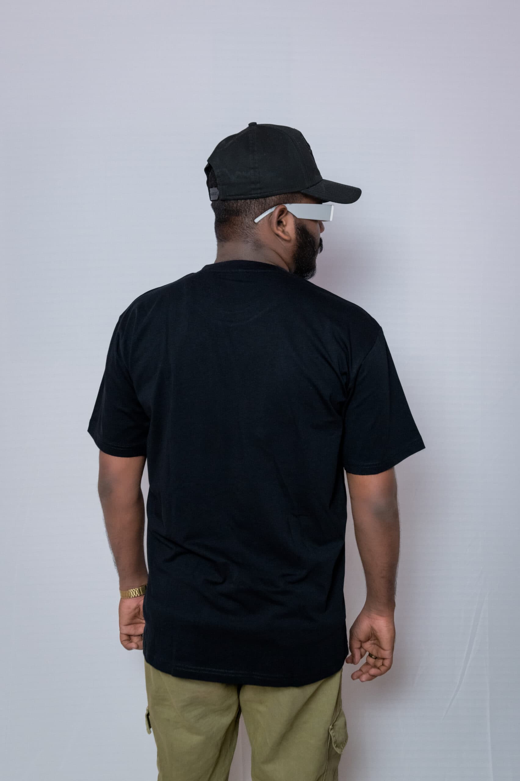 Steadfast – Black